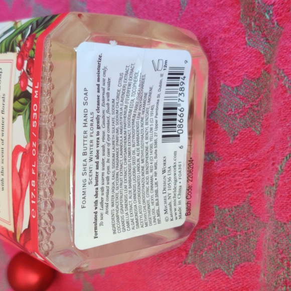 Christmas Bouquet foaming hand soap - Picture 2 of 2